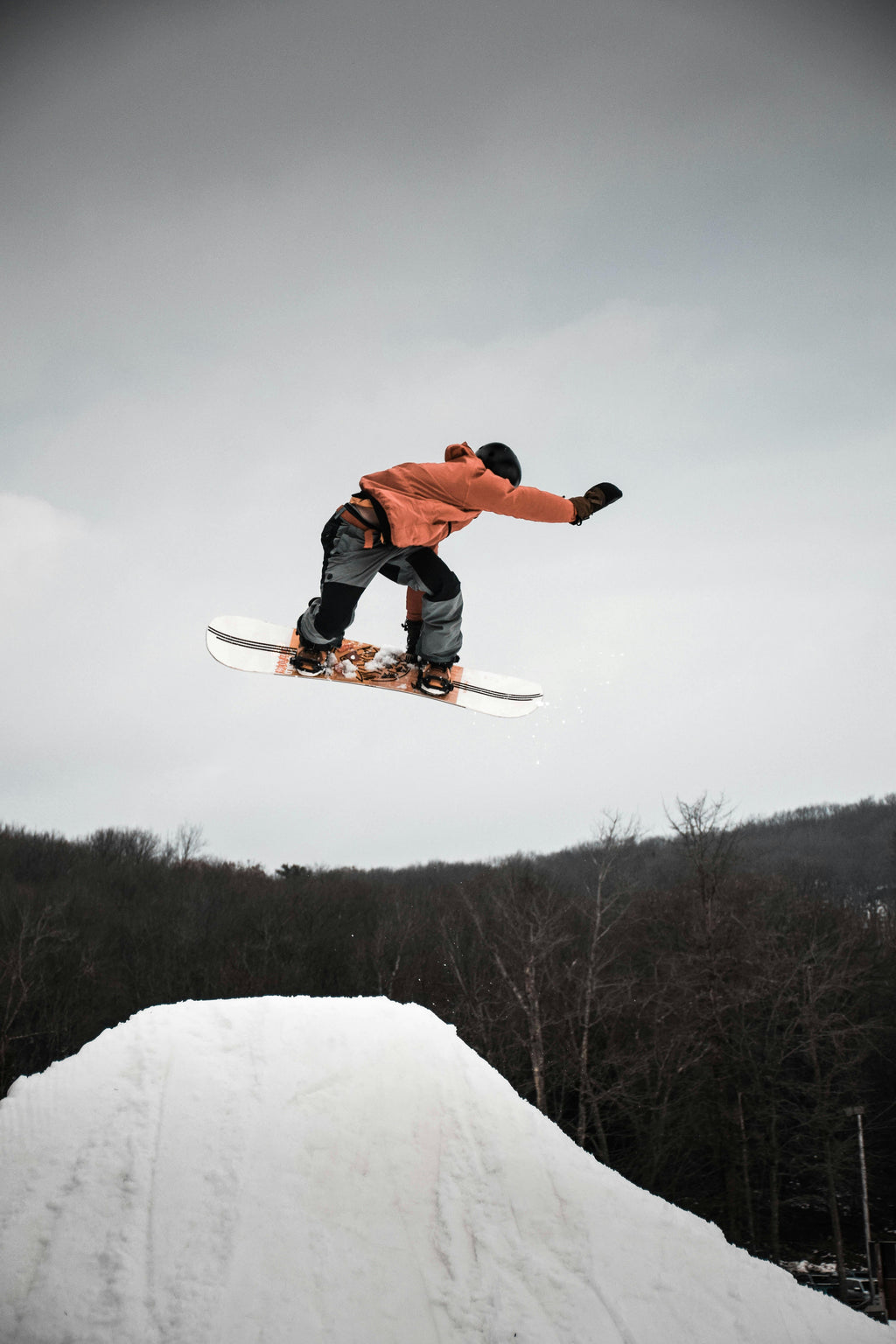 What Do I Need to Snowboard for My First Time?