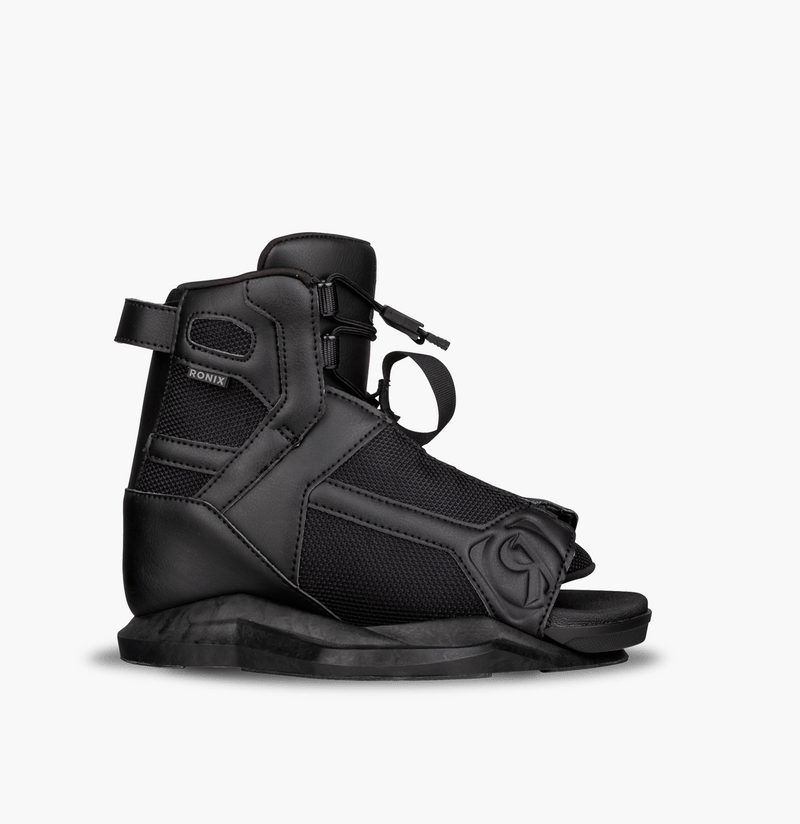 2025 Ronix District With Divide Bindings Wakeboard Package